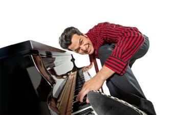 Piano Entertainer Kim Lucian Shastri